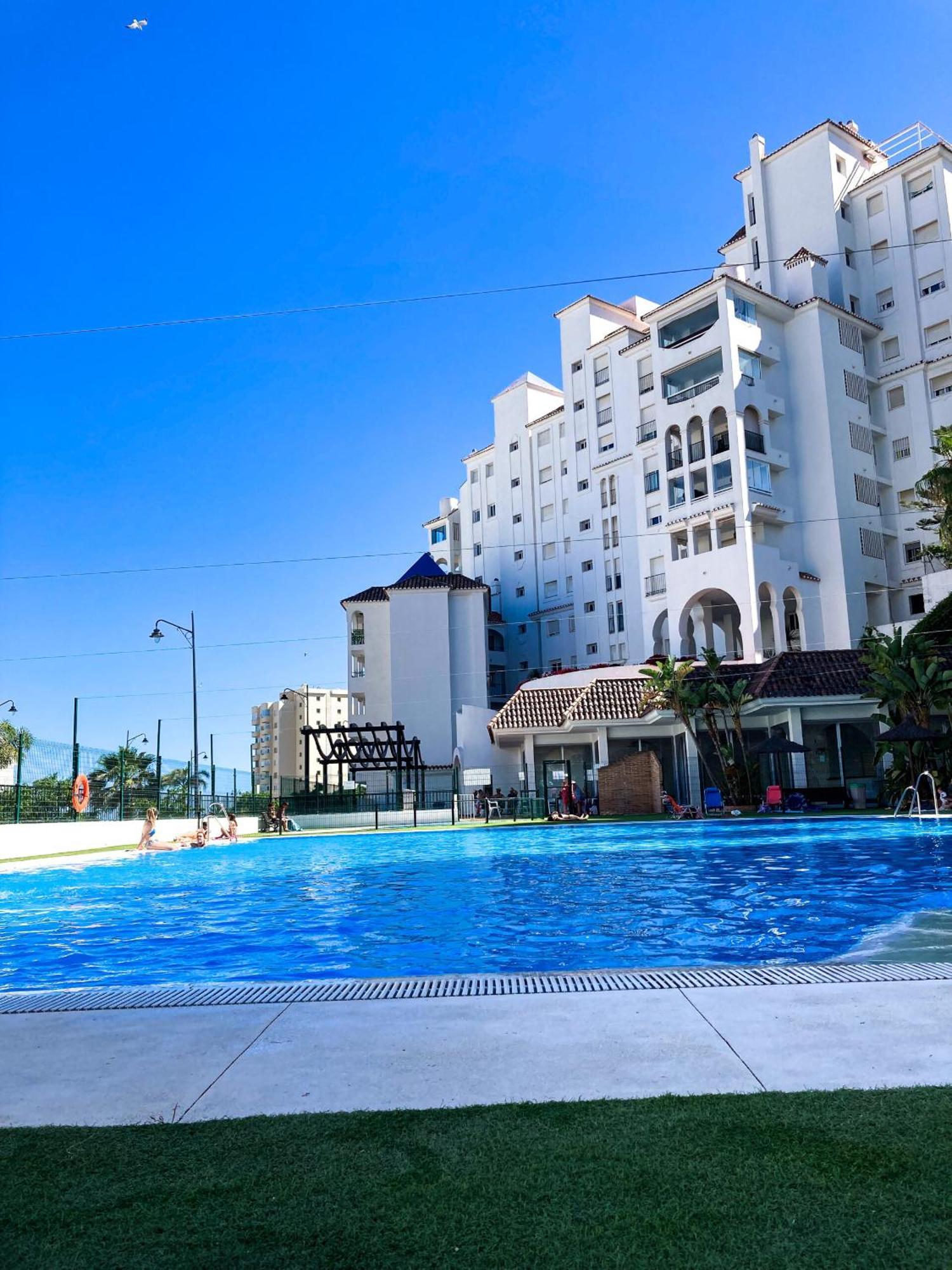 Estepona Puerto Blanco Appartement - Casa Valk Luaran gambar